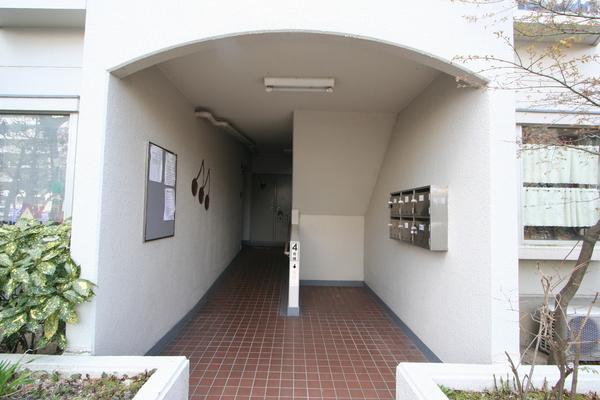 神宮東パークハイツ4号棟 ロビー