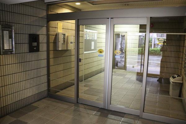 ライオンズマンション東別院第３ エントランス
