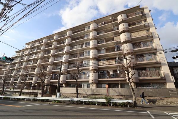 松が根台マンション 外観