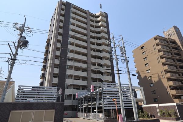 ファミリアーレ豊明前後レジデンス 外観
