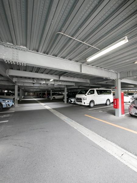 ユーステージ香流参番館 駐車場