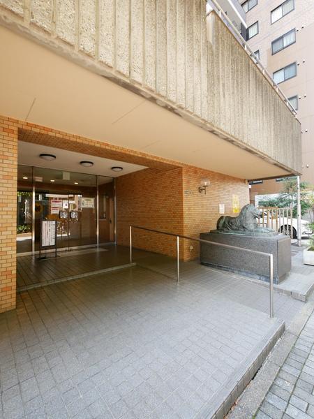 ライオンズマンション東桜 エントランス