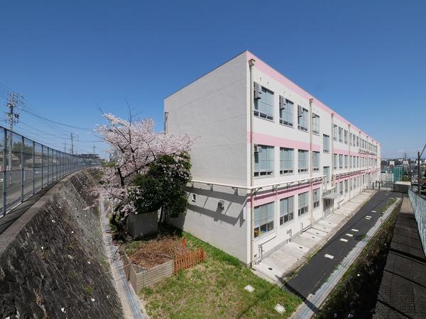 中学校