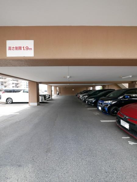 ラビデンス松が根N館 駐車場