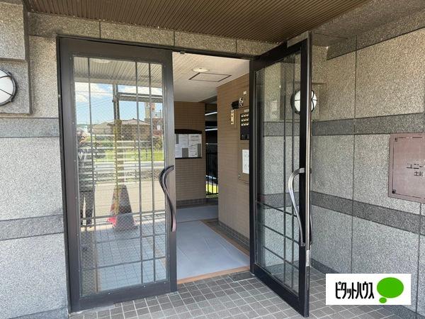 ユニーブル土岐Ⅱ エントランス