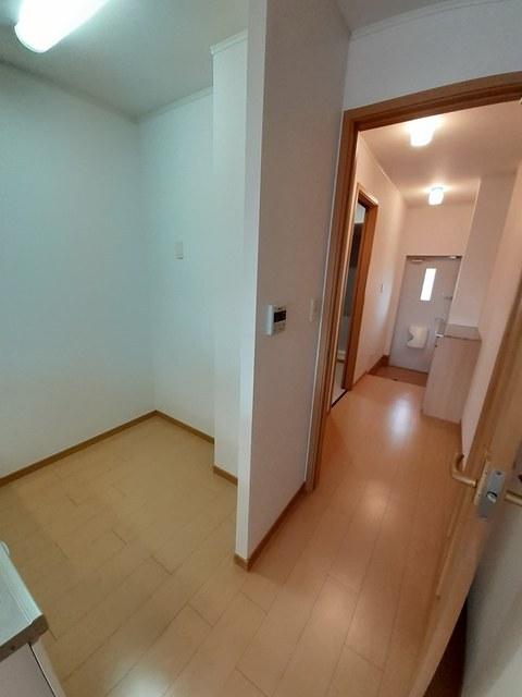 フローラル奥田Ａ（101） 室内