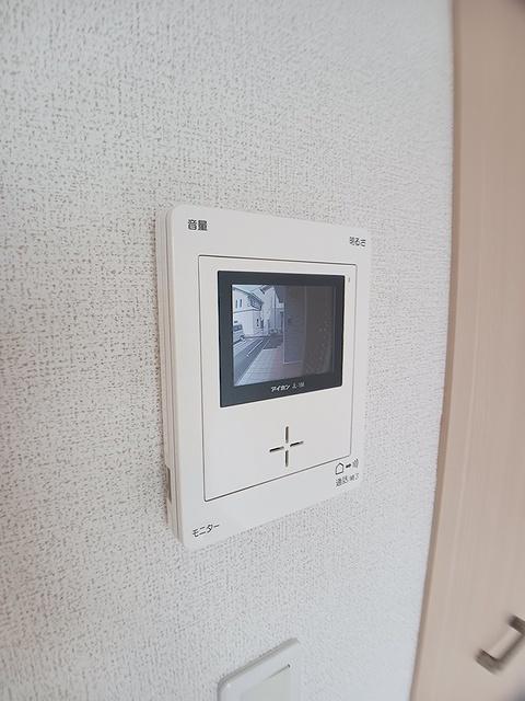 リリー（102） 玄関