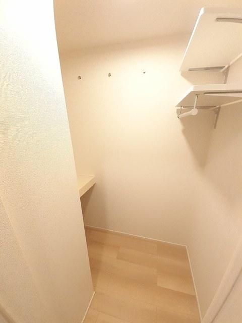 フラワーコート大津（105） 収納