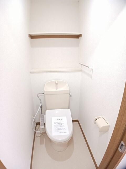 パ−クサイド素川（201） トイレ