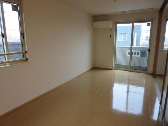 サニープレイス鶴崎（301） 部屋画像