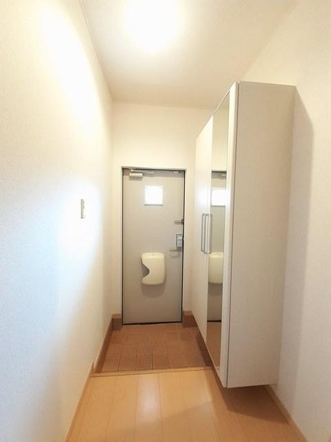 志村横丁Ⅳ（102） 玄関