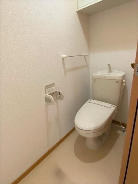 ビサイドアヴェニュ−Ｂ（103） トイレ