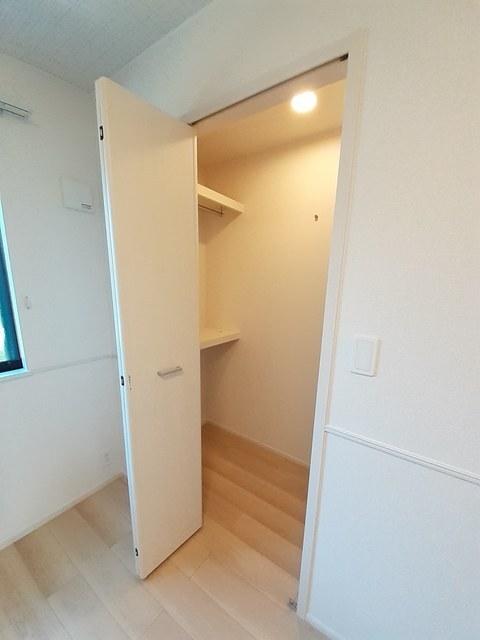 プラシード（102） 収納