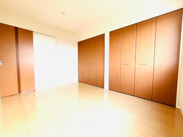 ユニヴァリィ　イノバル 部屋画像