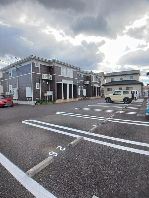 オレンジハイツⅠ（104） 駐車場