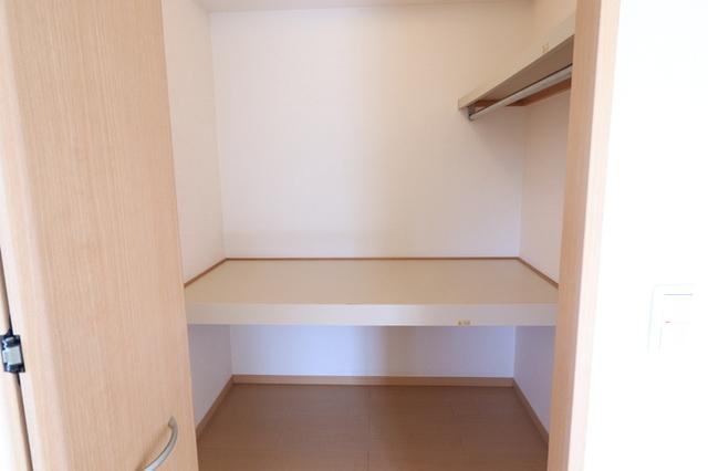 ファミーリェ（205） 部屋画像