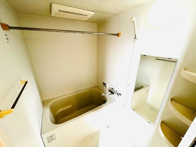 ロココモダン 部屋画像