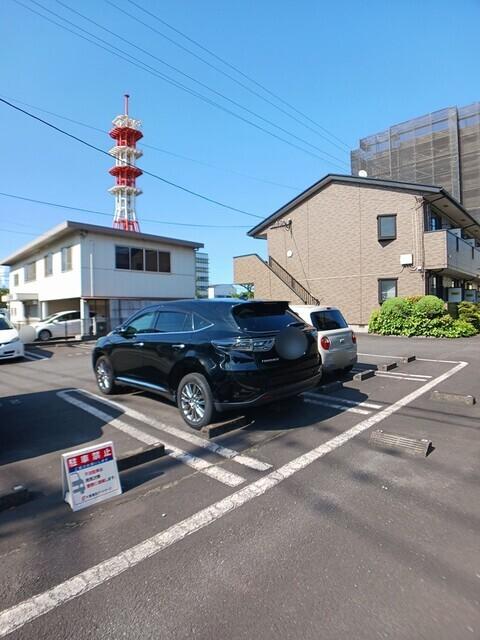 ポポラ−レＫ（206） 駐車場