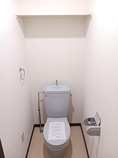 ＢＬＵＥ　ＳＫＹ　鴻川（111） トイレ