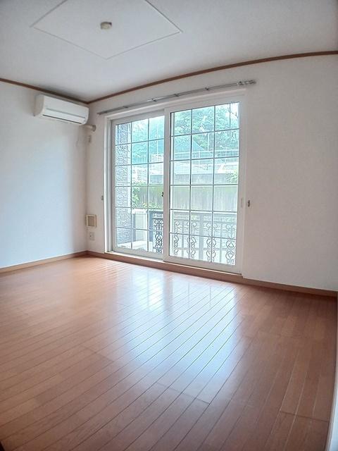 ＥＤＥＬＨＥＩＧＨＴＳ　３号館（101） リビング