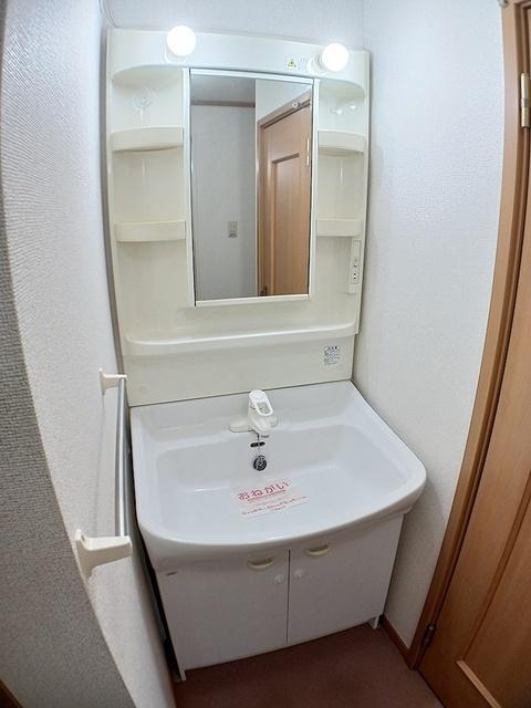 ＥＤＥＬＨＥＩＧＨＴＳ　３号館（101） 洗面