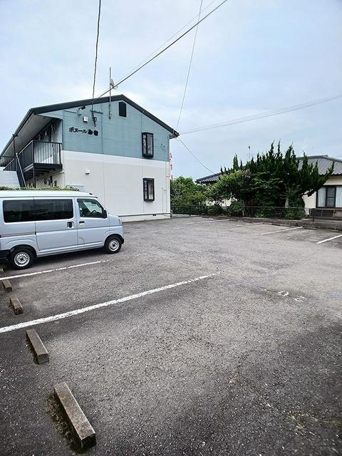 ボヌール・みき（202） 駐車場