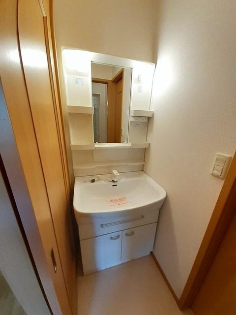 エストレーブ里　Ⅱ（102） 洗面
