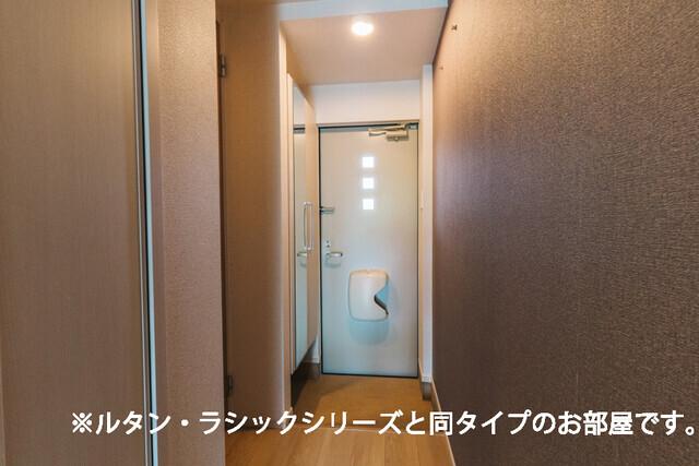 アトレ（103） 玄関