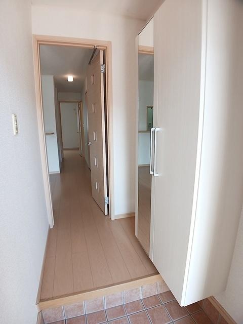 サンリット　Ⅱ（101） 玄関