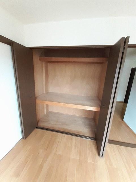 サンライト三屋　Ｂ棟（102） 収納