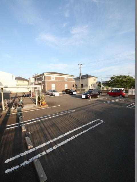 ニューサカエールⅠ（202） 駐車場