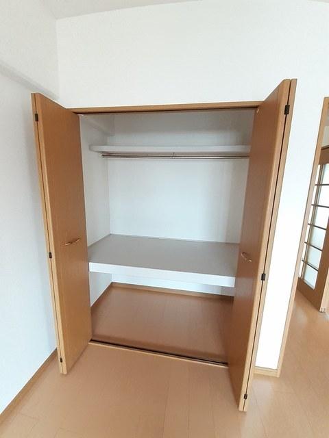 スターメゾン古国府（301） 収納