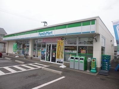 ファミリーマート：500m