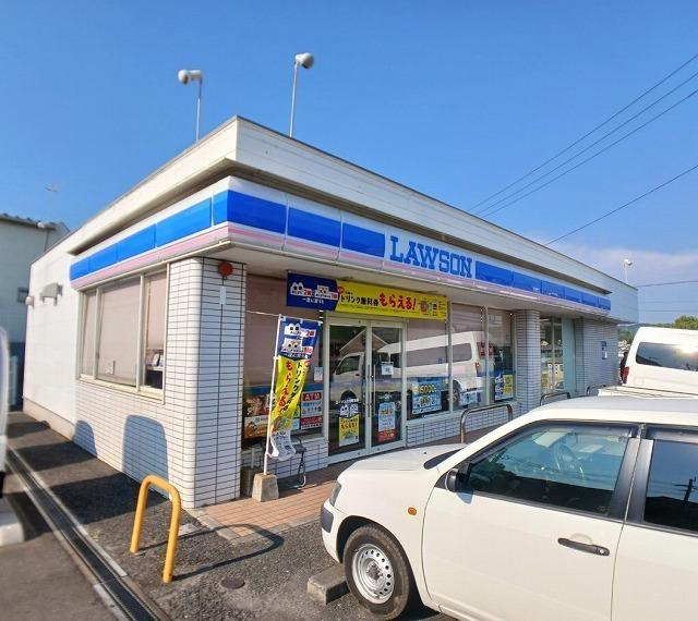 ローソン　寒田店：700m