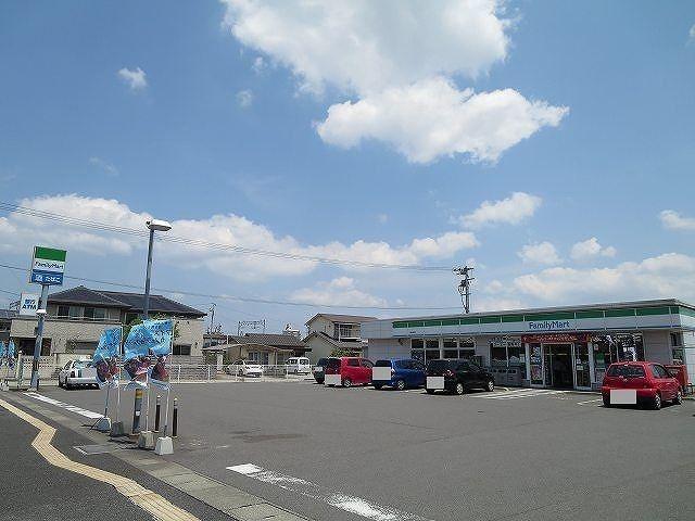 ファミリーマート：350m