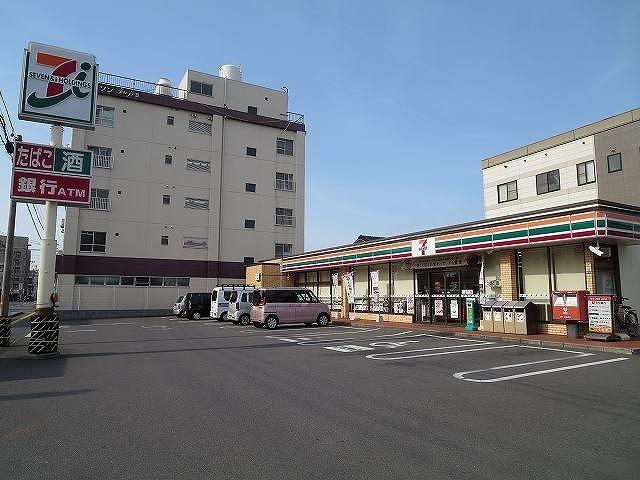 セブンイレブン花津留店：450m