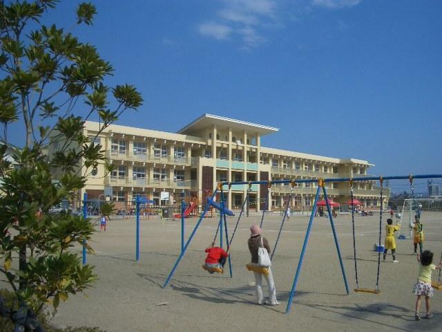 大在西小学校：1360m