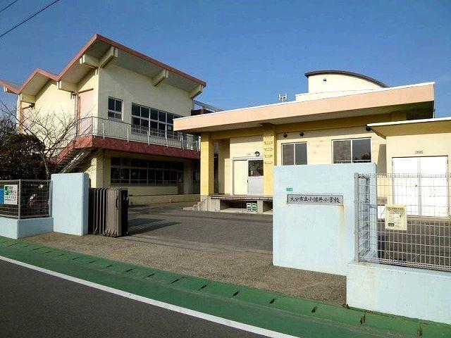 小佐井小学校：350m