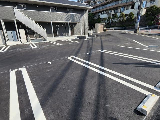 リオン上野丘（201） 駐車場