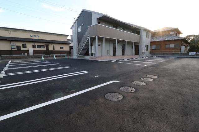 フォルトゥーナ横尾A・B　B棟（101） 駐車場