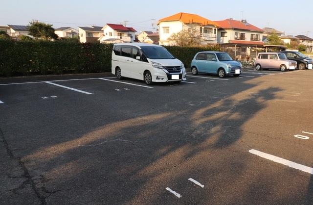 エクレール美濃屋　Ｂ（105） 駐車場