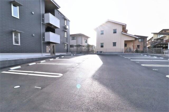 D-ROOM長浜（203） 駐車場