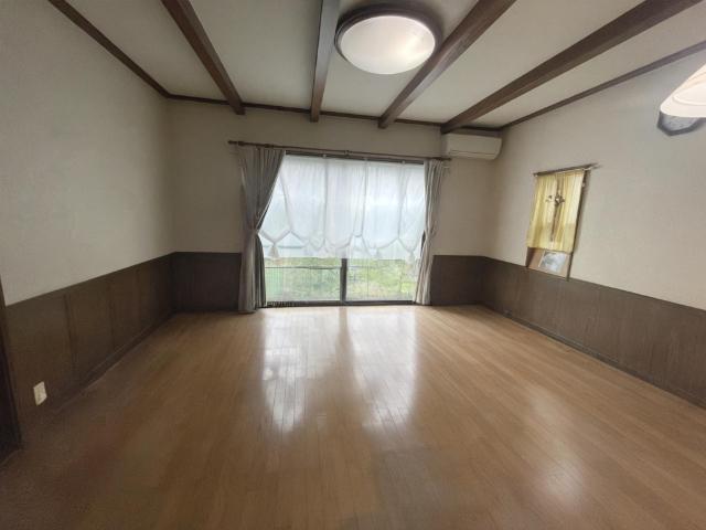 大分市梅が丘中古戸建 リビング