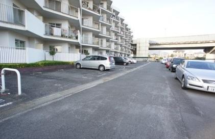 apartment 葛下２丁目