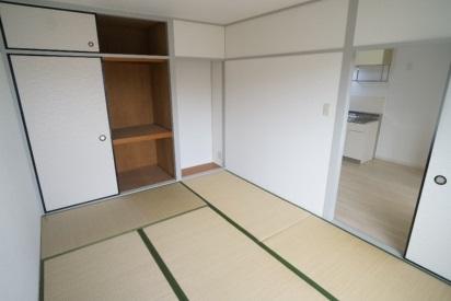 apartment 葛下２丁目