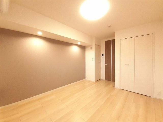 カルセドニー（302） 室内