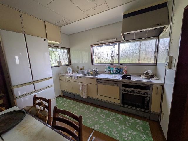 奈良県生駒郡斑鳩町龍田北１丁目　戸建て キッチン