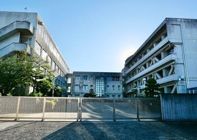 河合町立河合第二中学校