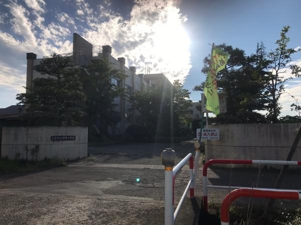 三条市立須頃小学校：1902m