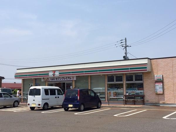 セブンイレブン加茂大郷町店：513m